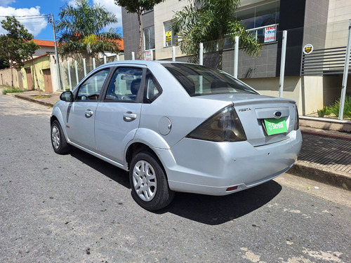 Ford Fiesta 1.6 MPI CLASS SEDAN 8V FLEX 4P MANUAL
