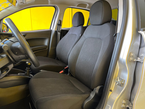 Fiat Cronos 1.0 Flex 4p