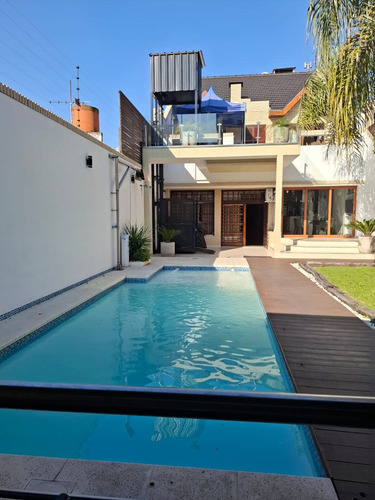 Venta Casa -pileta-5 Amb-pileta-cochera-quincho.
