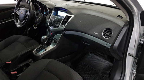 Imagem 11 de 15 de Cruze 1.8 Lt 16v Flex 4p Automático (flex)