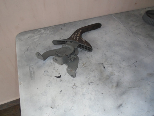 Imagen 3 de 3 de Vendo Palanca De Freno De Mano De Hyundai Santa Fe Año 2005