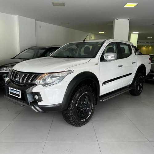 Mitsubishi Pajero io Triton Sp Outd Hpe