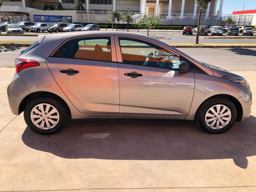 Imagem 6 de 9 de Hyundai Hb20 1.0 Unique 12v Flex 4p Manual