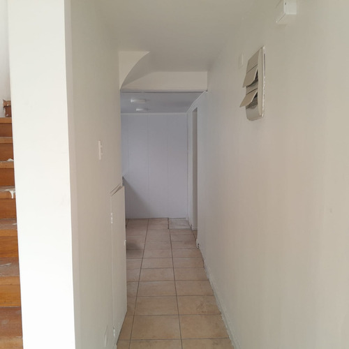 Casa Comercial En Arriendo/ Oficina/ Centro Medico