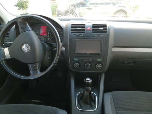 Imagen 4 de 15 de Volkswagen Vento 2.5 Advance 170cv 2009
