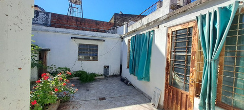 Venta Casa 3 Ambientes A Refaccionar - Padua Sur