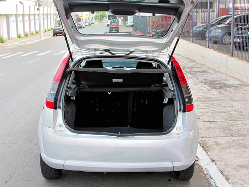 Ford Fiesta 1.6 Mpi Hatch 8v Flex 4p Manual