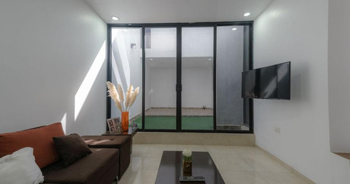 Exclusiva Residencia En Condominio Cerrada De La Fe, Aguascalientes