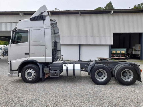 Imagem 5 de 14 de Volvo Fh 460 6x2t 2014/2014 I-shift Globetrotter