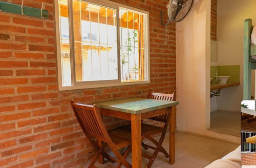 Venta De Hostel La Gran 7 + Departamento - Villa Gesell