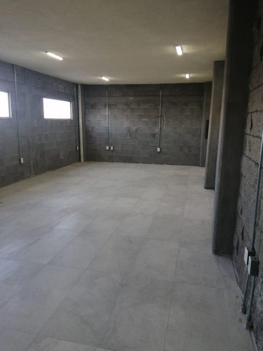 Bodega Industrial En Las Brisas