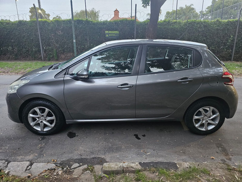 Peugeot 208 1.5 Allure Touchscreen