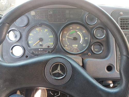Imagem 4 de 5 de Mercedes Benz 712