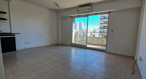 Venta Monoambiente C/balcón Y Parrilla Al Frente