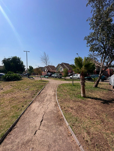 Av. Lo Cruzat / Antumalal- Pasaje Cerrado 3 Dormitorios 3 Ba