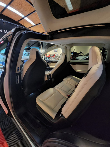 Imagen 10 de 10 de Tesla Model X Hilton Motors Co