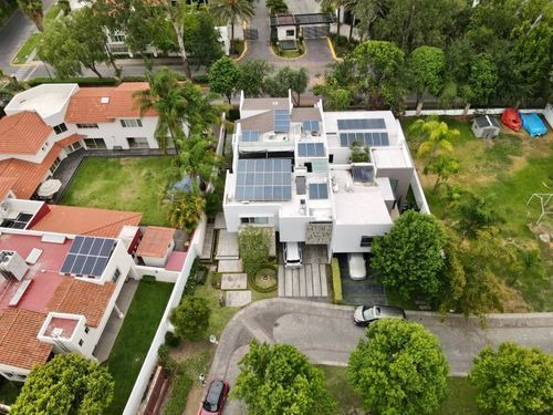Imagen 3 de 30 de Casa En Venta En Valle Real Con Alberca