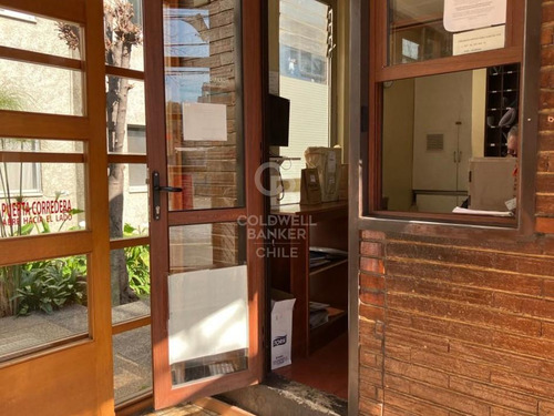 A Pasos De Plaza Ñuñoa, Primer Piso, Oriente
