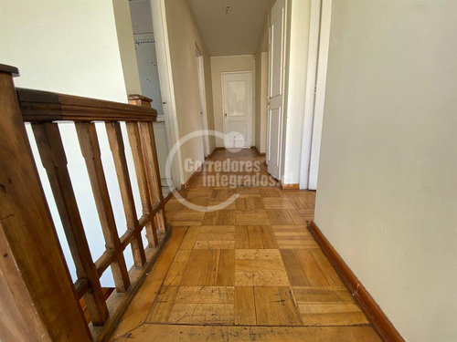 Venta Casa En Viña Del Mar, Sector Oriente,solida Y Luminosa