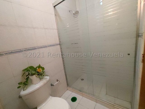 Imagen 10 de 27 de Apartamento En Venta Urb. El Bosque, Las Delicias, Maracay, 22-12130 Mv