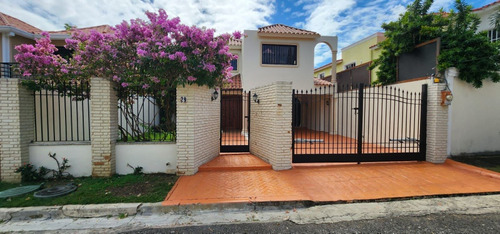 Hermosa Casa En Venta Arrollo Hondo 3