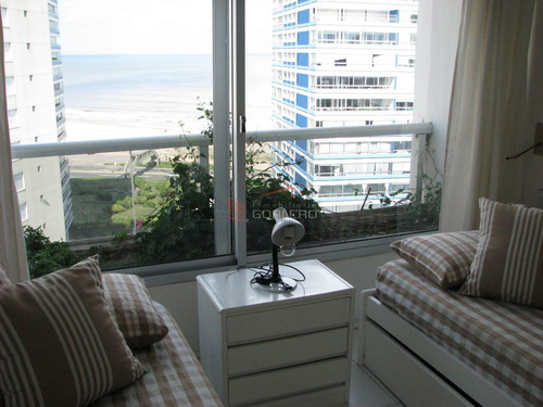 Imagen 12 de 28 de Apartamento En Venta En Punta Del Este, Playa Brava