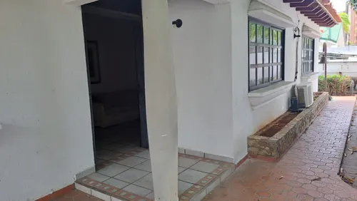 Casa Urb. Costa Azul Qc