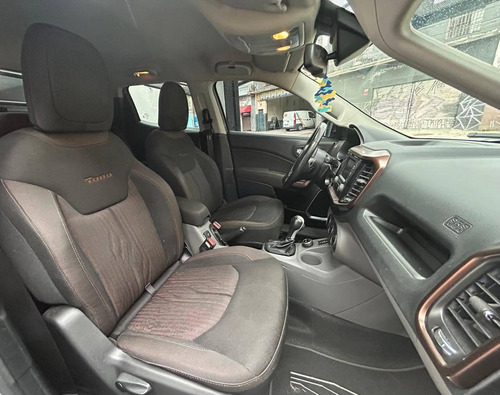Fiat Toro Volcano 2.4 16V Flex Aut.
