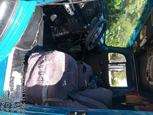 Caminhão Truck Baú Mb