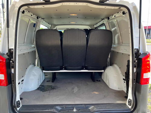 Imagen 12 de 17 de Mercedes-benz Vito 2018 1.6 111 Cdi Furgon Mixto Aa 114cv