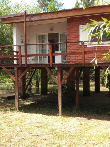 Casa En Venta Isla Delta 1ra Seccion Tigre. Toda De Material Ideal Vivienda Permanente, Fin De Semana O Alquiler. Tomo Permuta Casa 2 Ambientes Con Jardin Y Pileta Zona Pilar, Benavidez