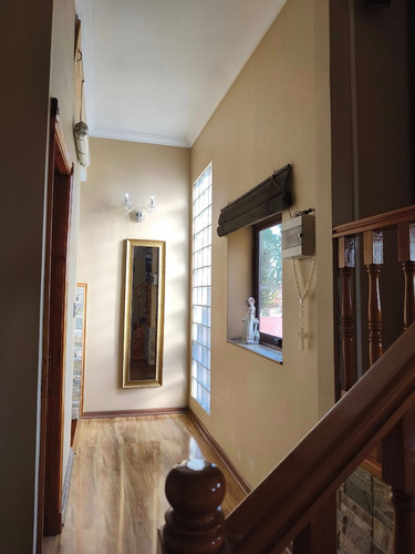 Hermosa Casa En Villa Los Cantaros, Quilicura.