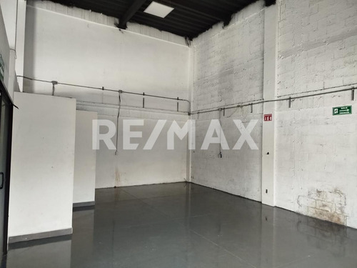 Oportunidad Para Franquicias!! Local Comercial En Corregidora