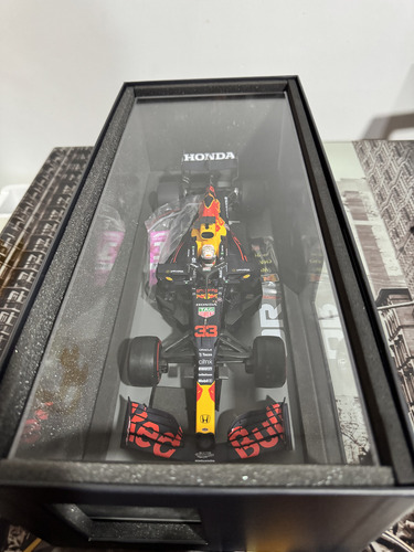 Formula 1 Escala 1/18 Red Bull Rb16b Max Verstappen 2021