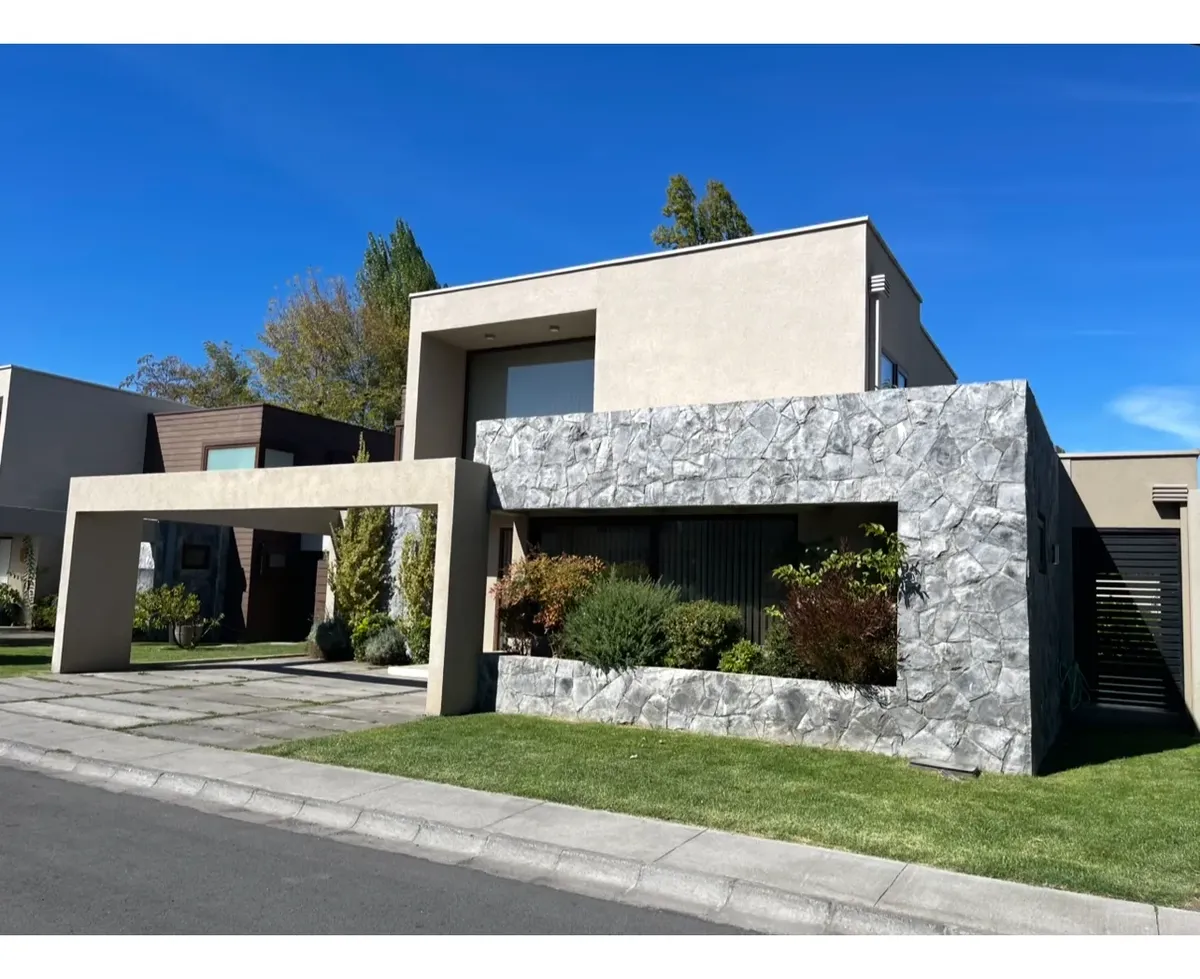 Imagen 2 de 27 de Se Arrienda Hermosa Casa Sin Muebles