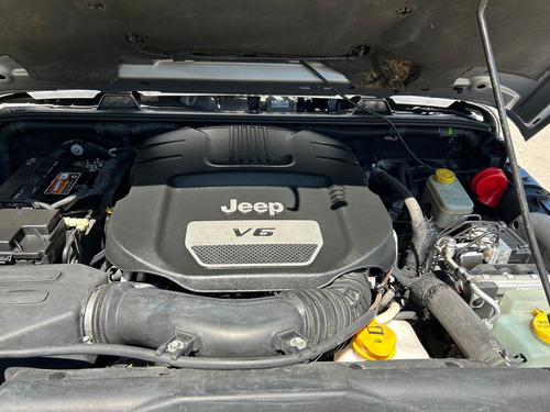 Jeep Wrangler 3.6 Unlimited Sahara V6 4x4 At