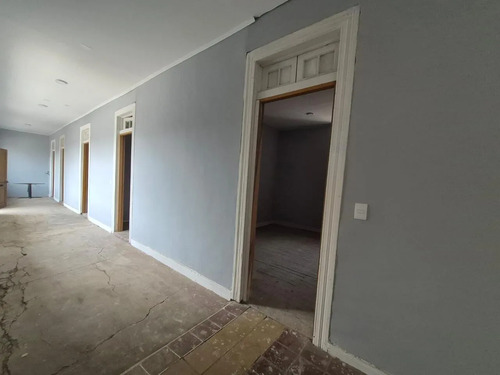 Casa Comercial Oficinas, Centro De Talleres, Casa Esquina
