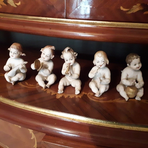 Estatuas De Capodimonte