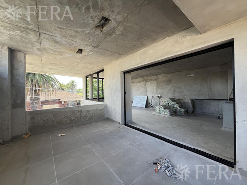 Venta Semipiso Tipo Loft Divisible Con 2 Cocheras En Bernal Oeste
