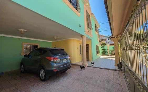 Venta De Casa En La Charles De Gaulle Santo Domingo Este