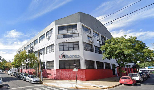 Depósito En Alquiler En El Barrio De Villa Riachuelo Con Salida A 3 Calles.