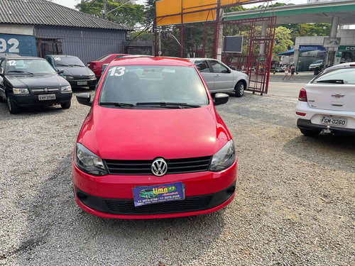 Imagem 2 de 11 de Volkswagen Fox 2013 1.0 Vht Total Flex 5p
