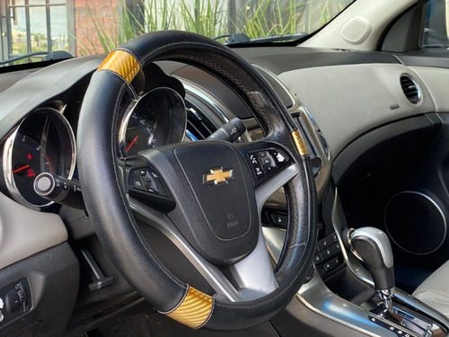 Imagen 6 de 10 de Chevrolet Cruze 2014