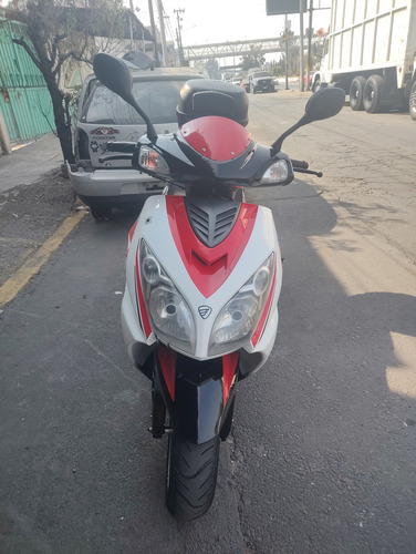 Italika Ds150 Modelo 2022 Cuenta Con Alarma Y Cajuela