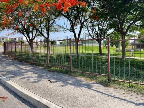 Casa En Fraccionamiento En Venta, Real De Santa Fe, Xochitepec, Morelos.