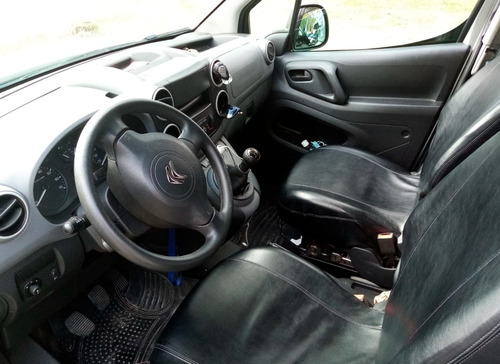 Imagen 7 de 17 de Citroën Gran Berlingo Diesel Con Rampa Para Silla De Ruedas