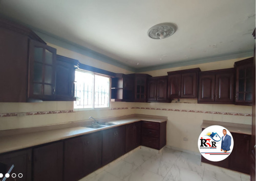 Imagen 4 de 11 de Se Vende | Hermosa Casa Súper Grande En Luisa Perla/higüey
