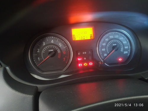 Renault Logan 2013 1.6 16v Expression Hi-flex Aut. 4p