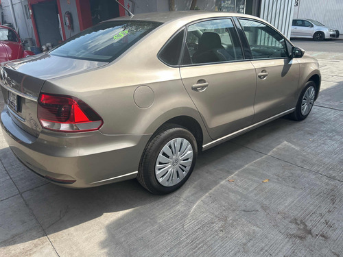 Volkswagen Vento 1.6 Starline At