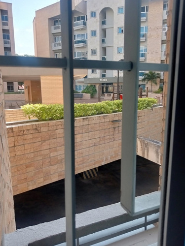 Imagen 3 de 4 de Alquilo Aparamento En Las Delicias (meru Park )